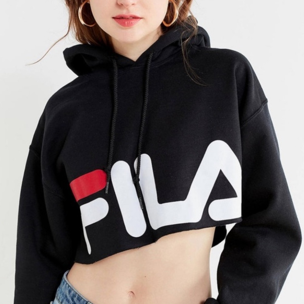 FILA CROPPED HOODIE CLASSIC PULLOVER BLACK WHITE RED GRAPHICS SPELLOUT S…